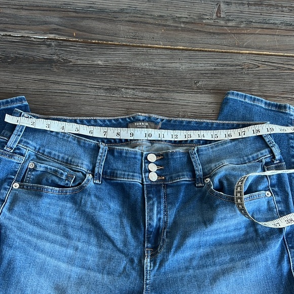 TORRID JEANS COLOR BLUE SIZE 20 S - Picture 9 of 12